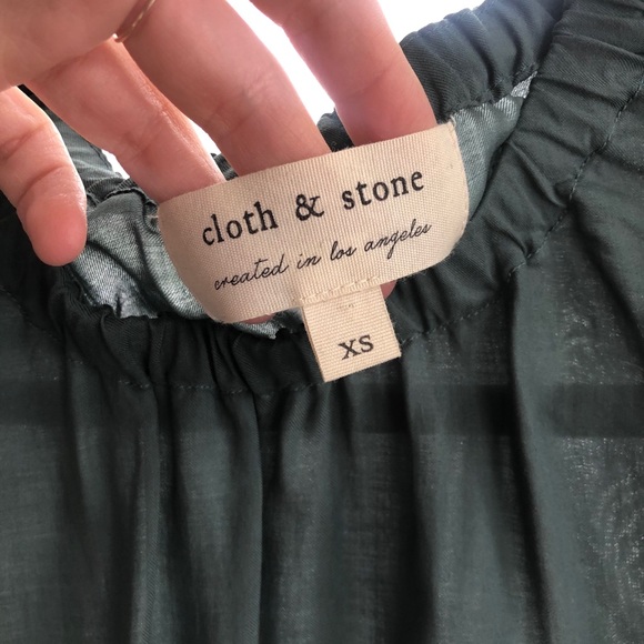 Cloth & Stone Elastic Shirred Blouse - Picture 4 of 9